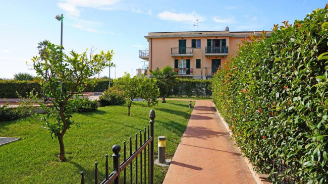 Apartment For Sale In Imperia Ref M