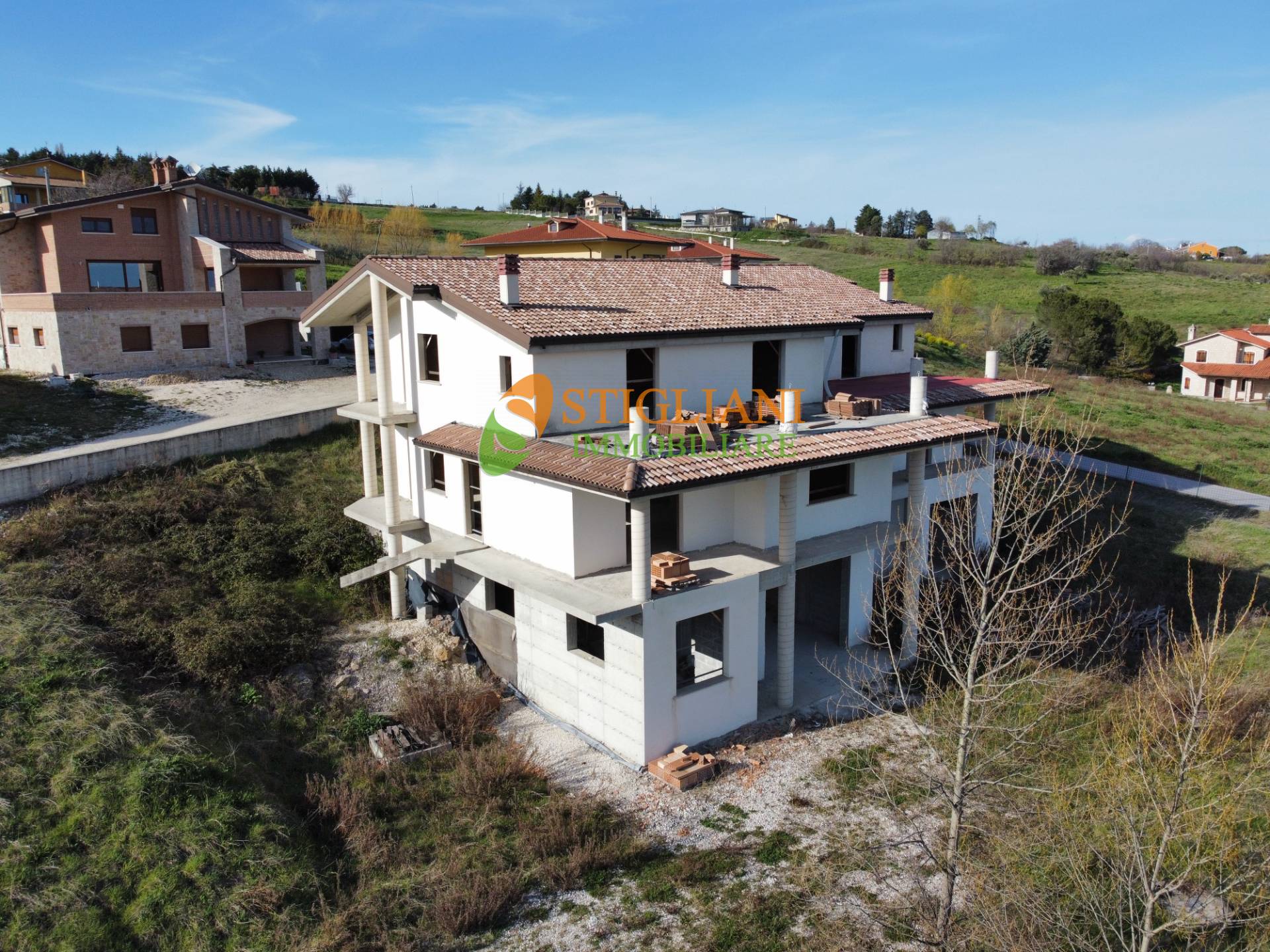Villa bifamiliare di 850 mq a Campobasso