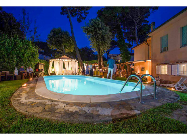 Villa in Vendita a Pisa