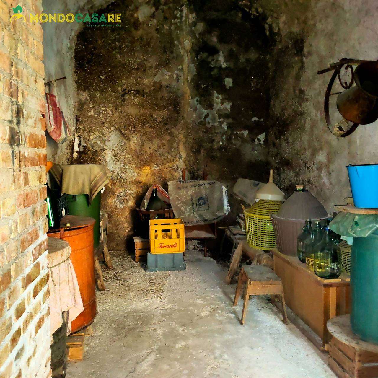 Magazzino in vendita a Palombara Sabina (RM)