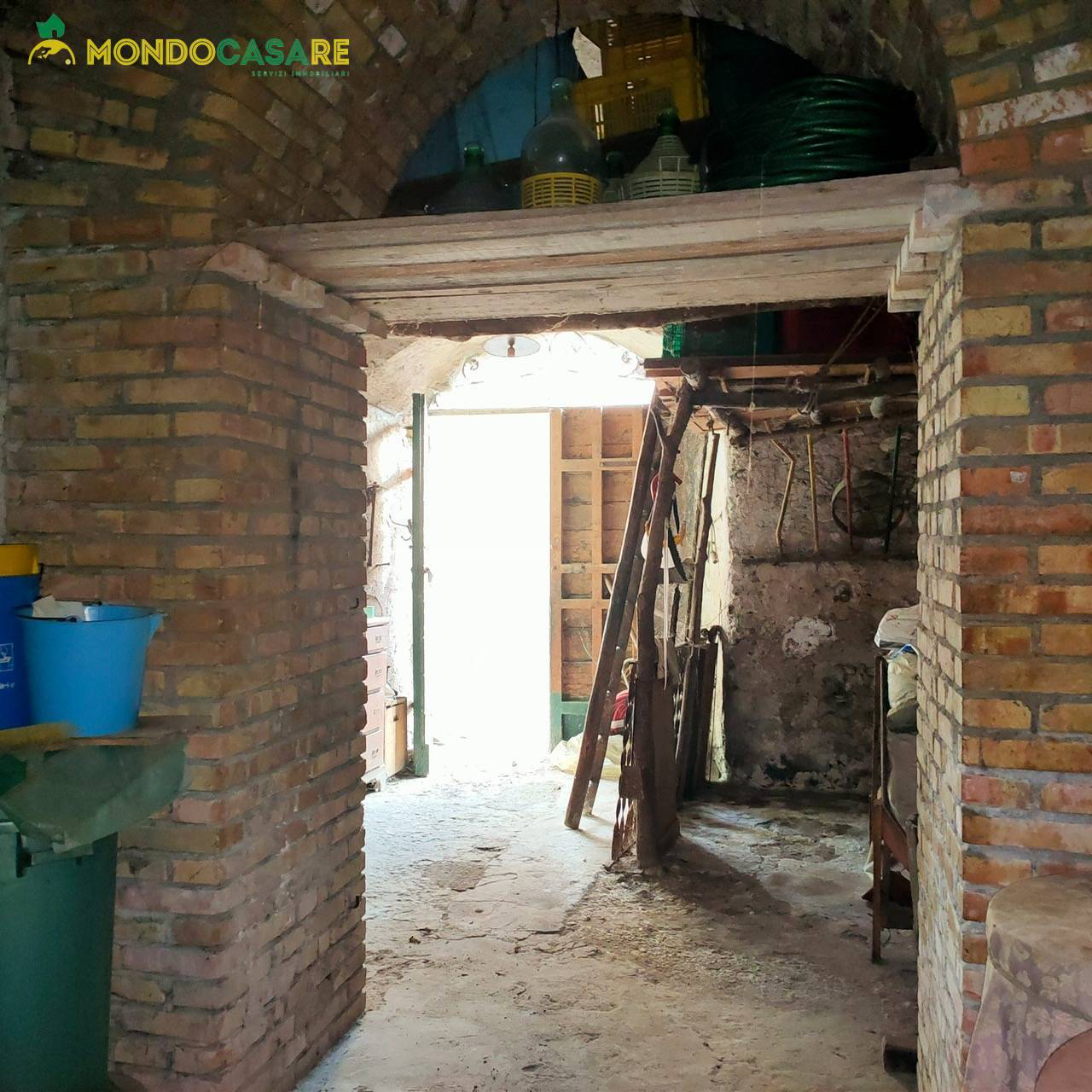 Magazzino in vendita a Palombara Sabina (RM)