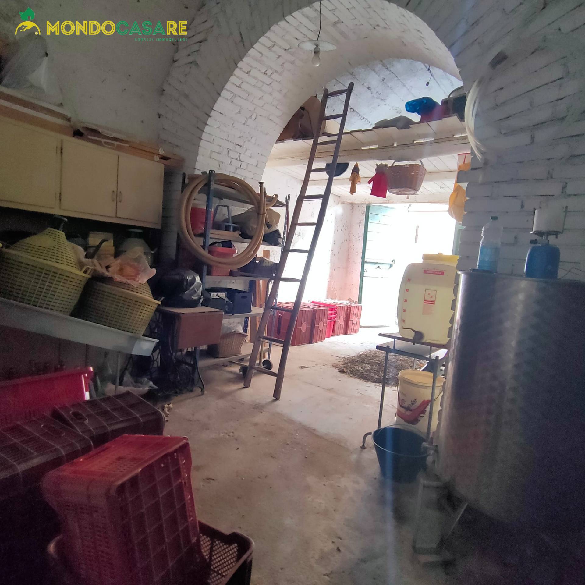 Magazzino in vendita a Palombara Sabina (RM)