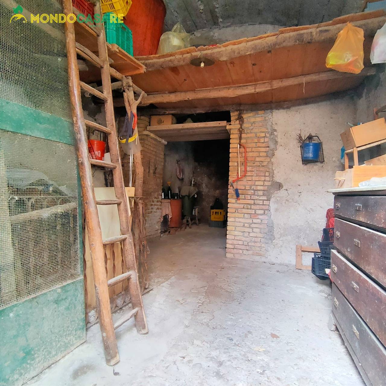 Magazzino in vendita a Palombara Sabina (RM)