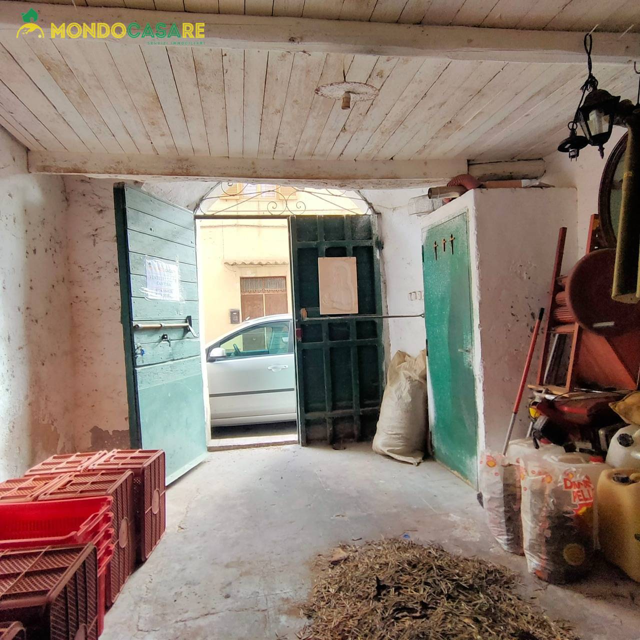 Magazzino in vendita a Palombara Sabina (RM)