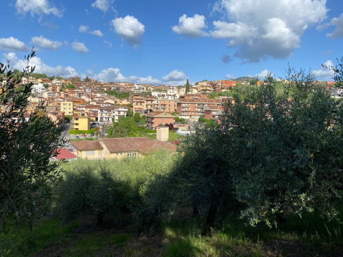 Terreno edificabile in vendita a Monterotondo Scalo, Monterotondo (RM)