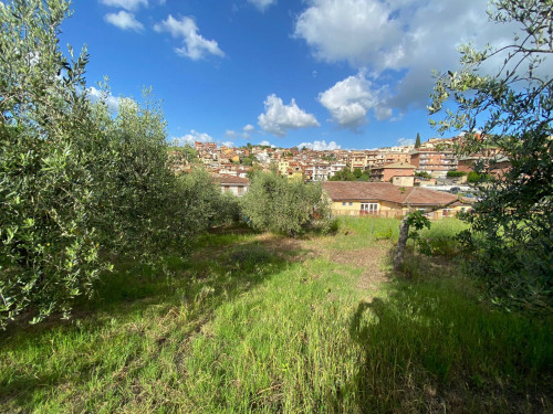 Terreno edificabile in vendita a Monterotondo Scalo, Monterotondo (RM)