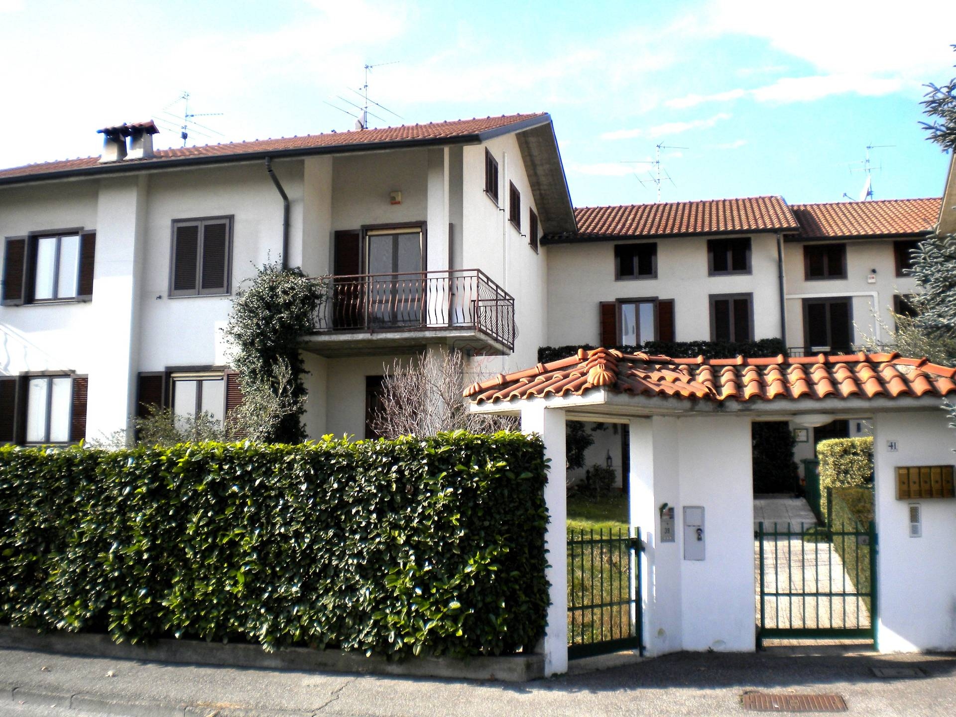 Villa CAPRIATE SAN GERVASIO vendita    ImmobilGo