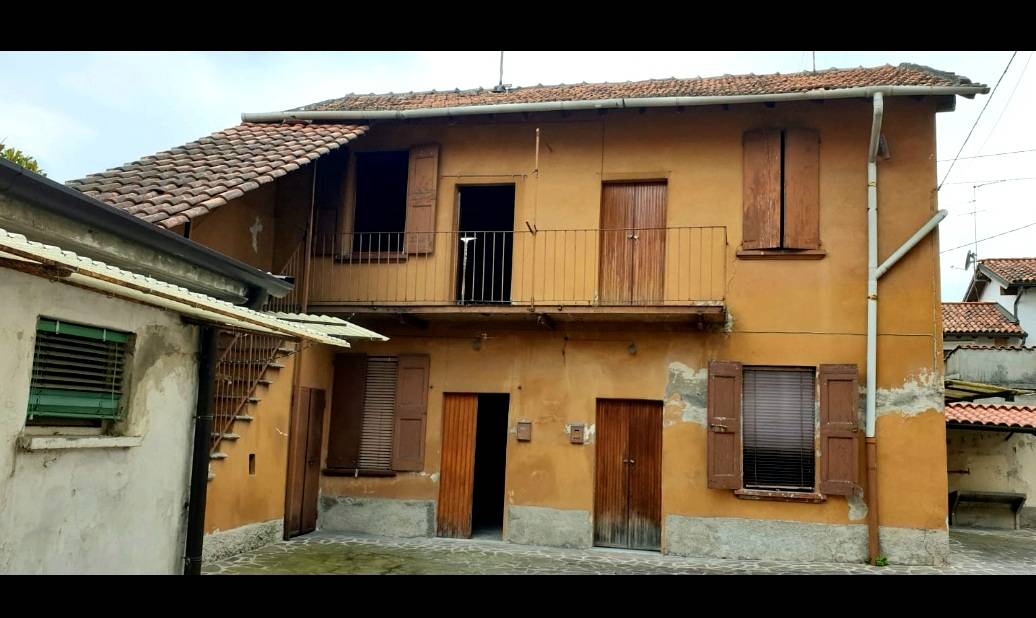 Villa Unifamiliare - Indipendente TREZZO SULL