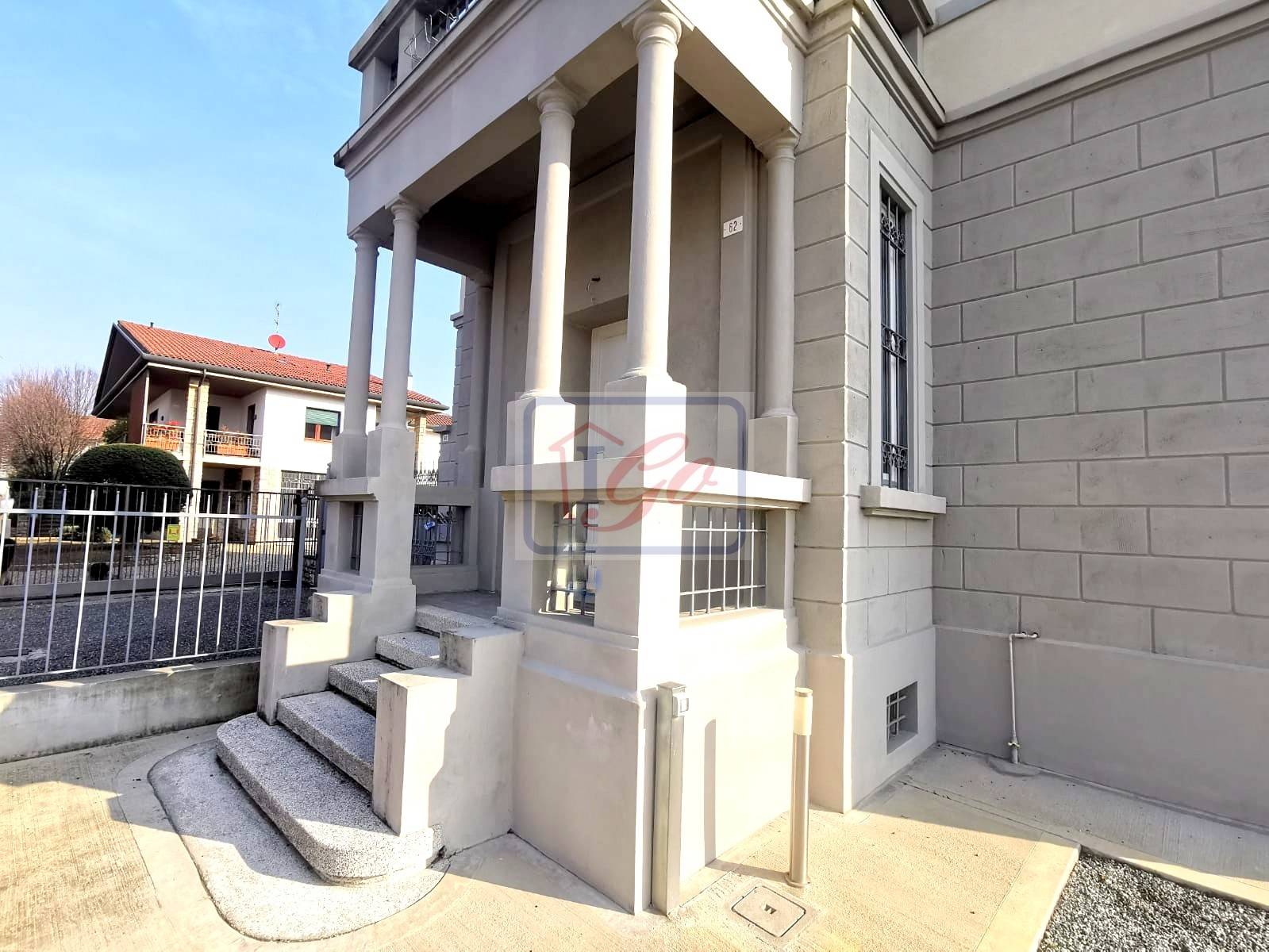 Villa in vendita a Capriate San Gervasio (BG)