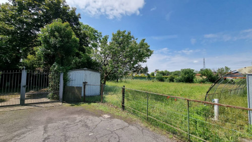 Terreno edificabile in vendita a Osio Sopra