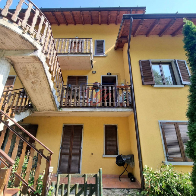 Trilocale in vendita a Parre