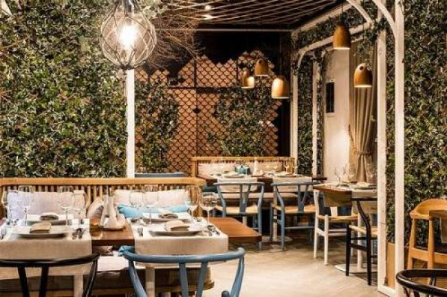 Locale commerciale in vendita a Cassano d'Adda