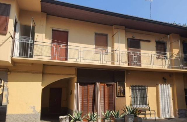 Casa Semindipendente in vendita a Trezzo sull'Adda
