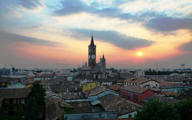  на продажа в Treviglio