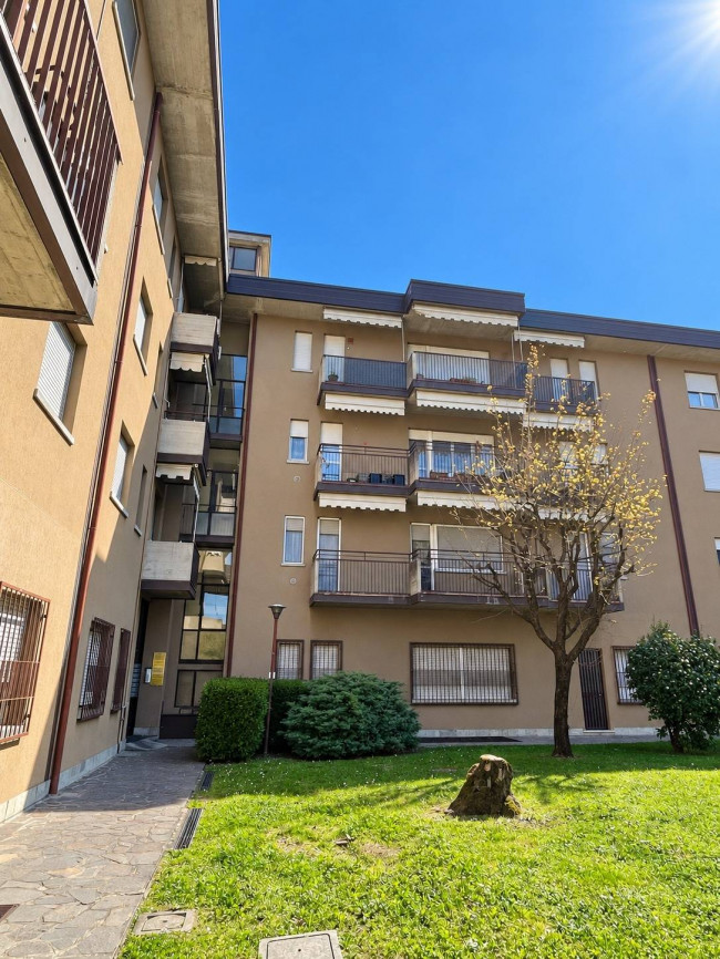  for sale in Bonate Sotto