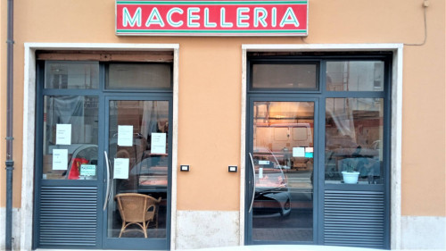Locale commerciale in Vendita a Ascoli Piceno