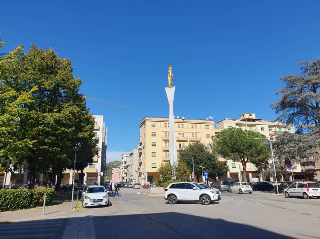 Attività commerciale in Vendita a Ascoli Piceno