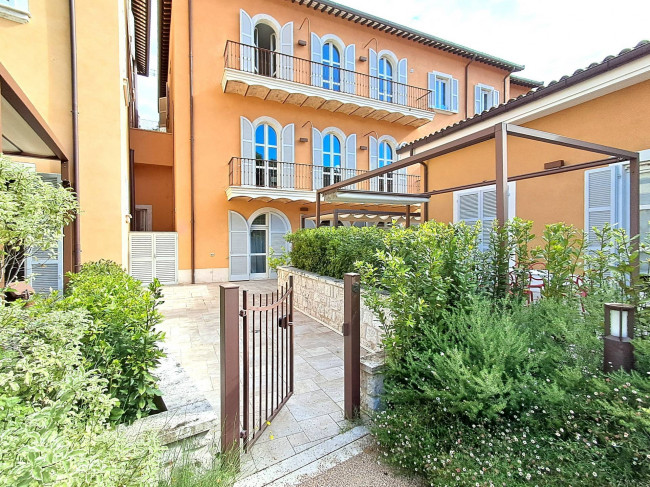 APPARTAMENTO CON GIARDINO in Vendita a Ascoli Piceno