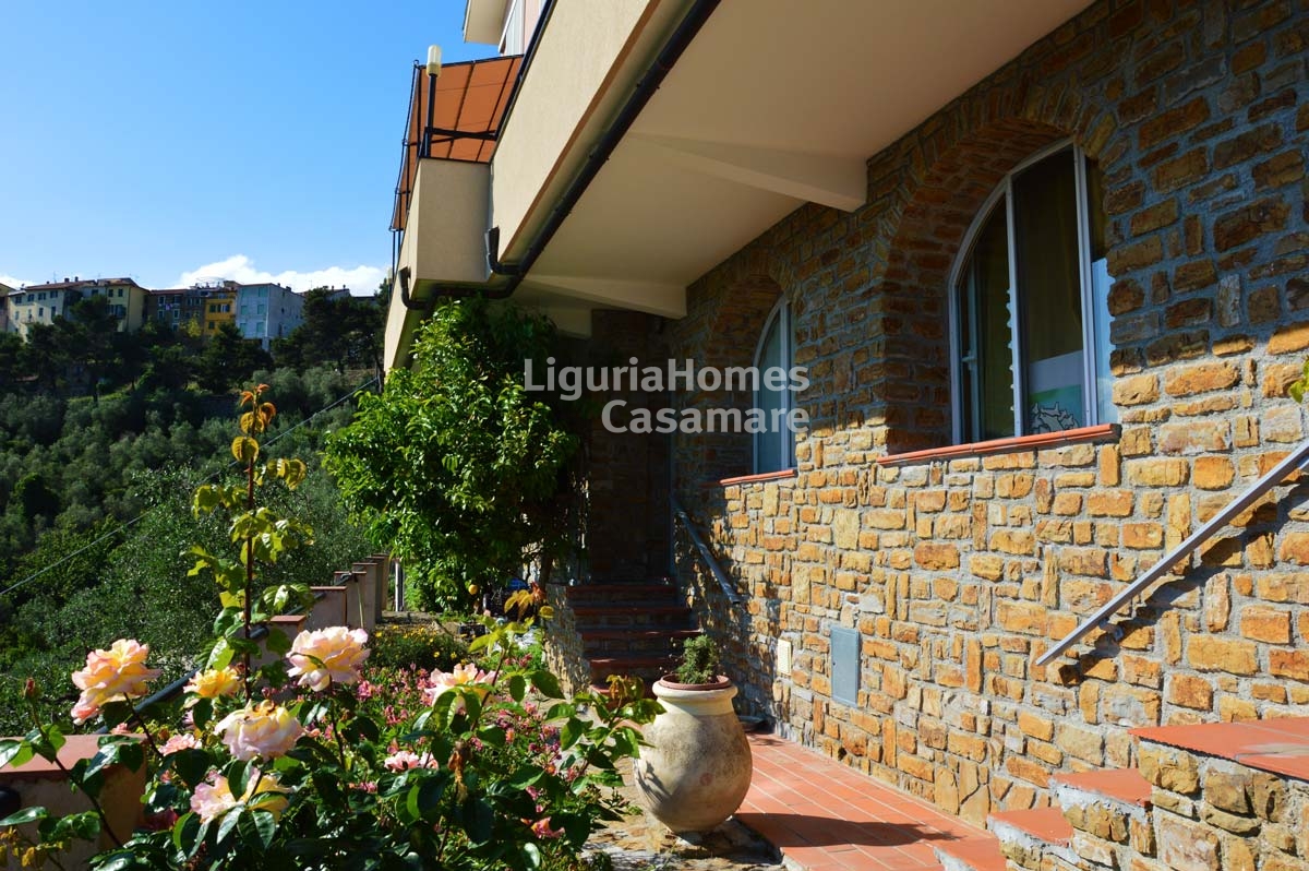 Villa PERINALDO vendita    LiguriaHomes Casamare Bordighera