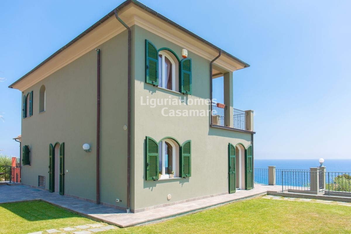 Villa IMPERIA vendita    LiguriaHomes Casamare Imperia