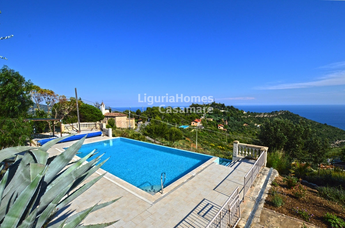 Villa CAMPOROSSO vendita    LiguriaHomes Casamare Bordighera