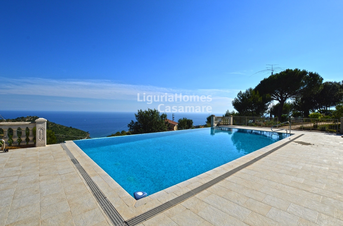 Villa CAMPOROSSO vendita    LiguriaHomes Casamare Bordighera