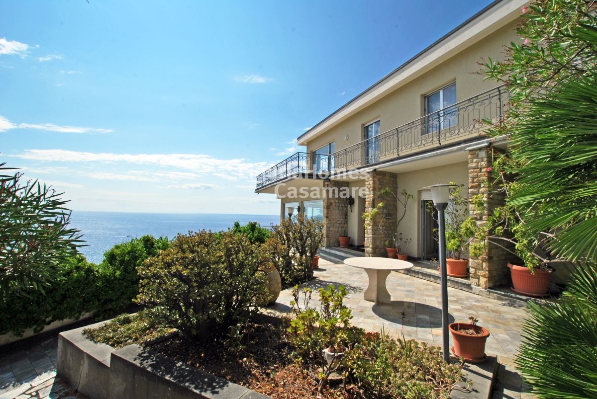 Villa IMPERIA vendita    LiguriaHomes Casamare Imperia