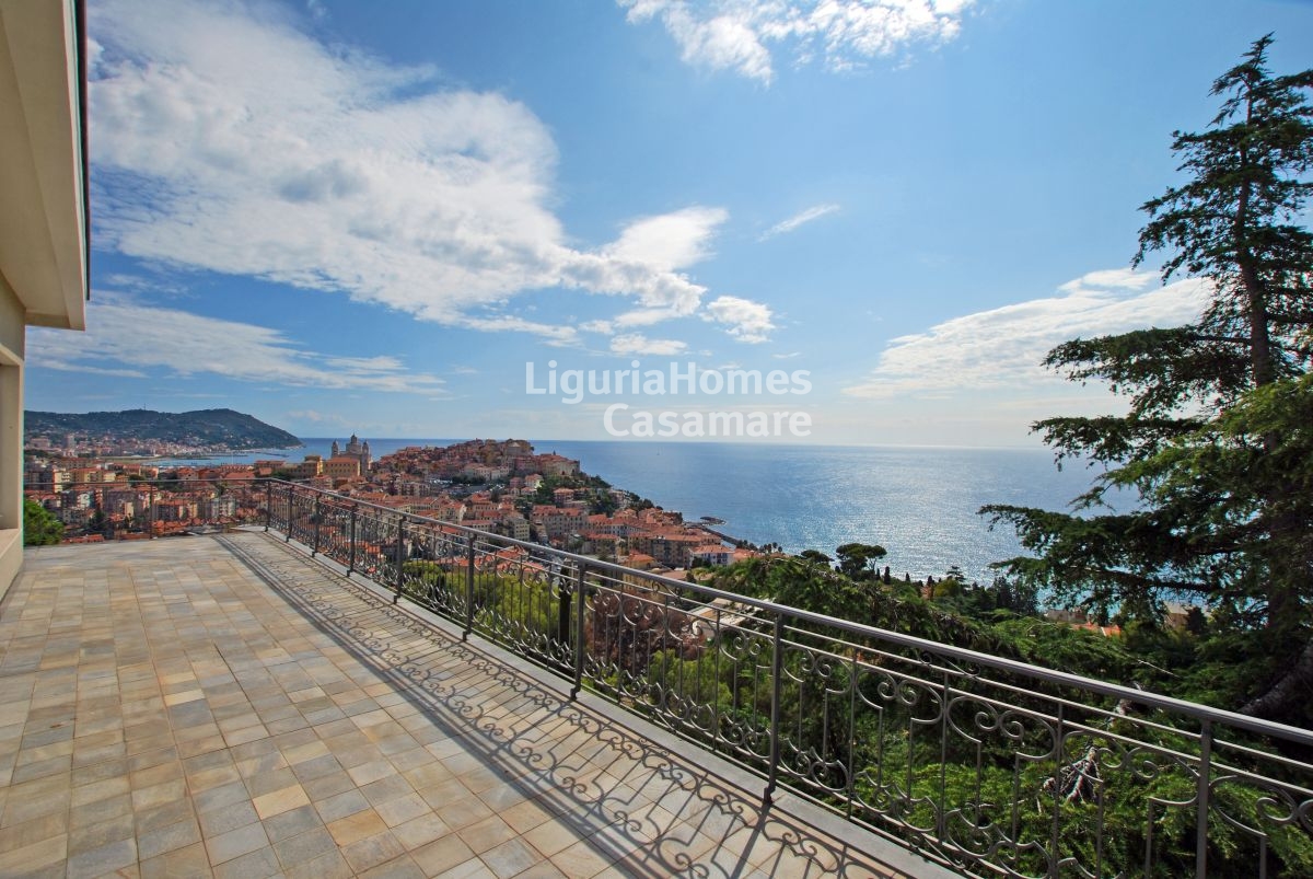 Villa IMPERIA vendita    LiguriaHomes Casamare Imperia