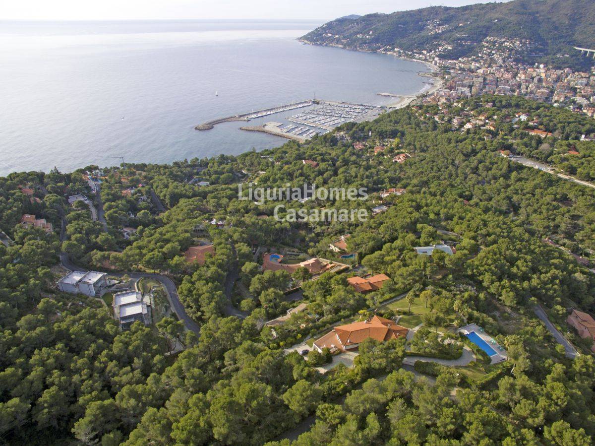 Villa ANDORA vendita    LiguriaHomes Casamare Imperia