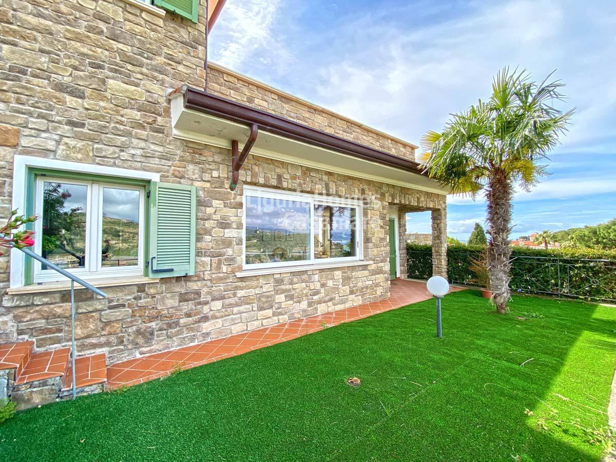 Villa in vendita a Bordighera (IM)
