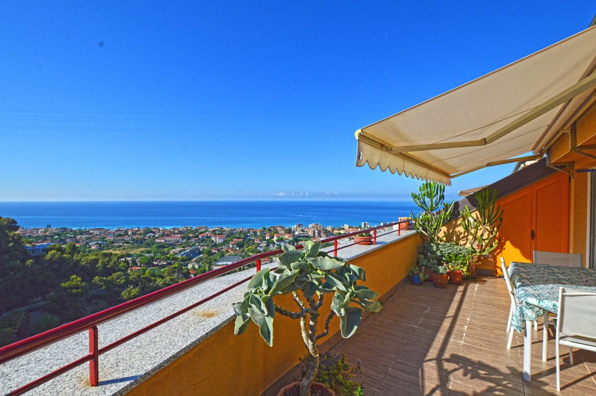 Panoramic two bedroom penthouse apartment for sale in Vallecrosia, West Liguria