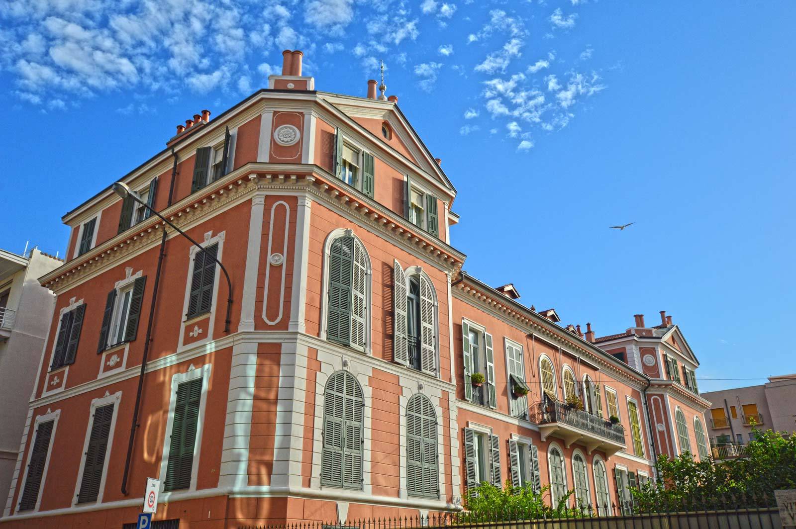 Bordighera, luxury last floor three bedroom apartment for sale with lift and garage