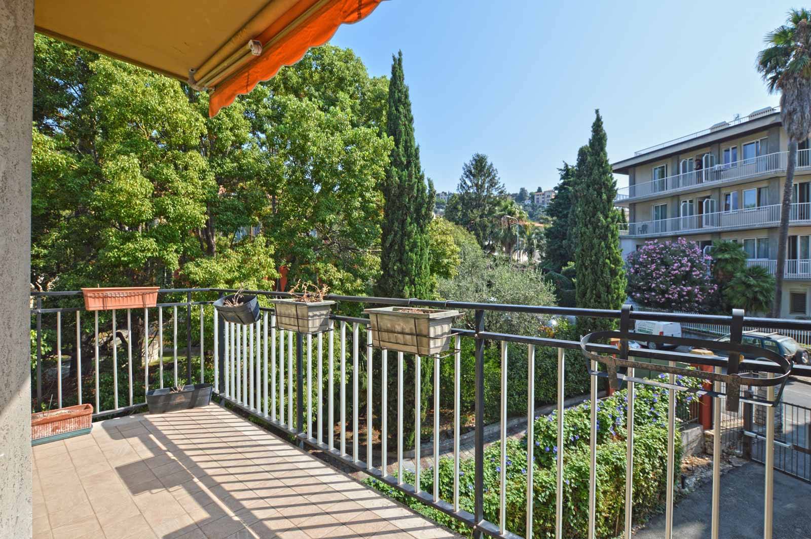 Bordighera 3 bedroom 2 bathroom apartment for sale in a renowned, central and quiet area