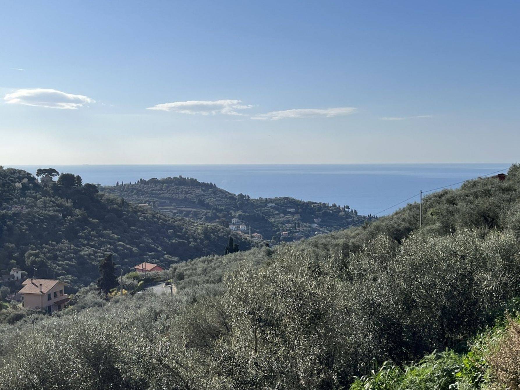 Land plot for sale in Imperia, to build an independent villa with wonderful sea view