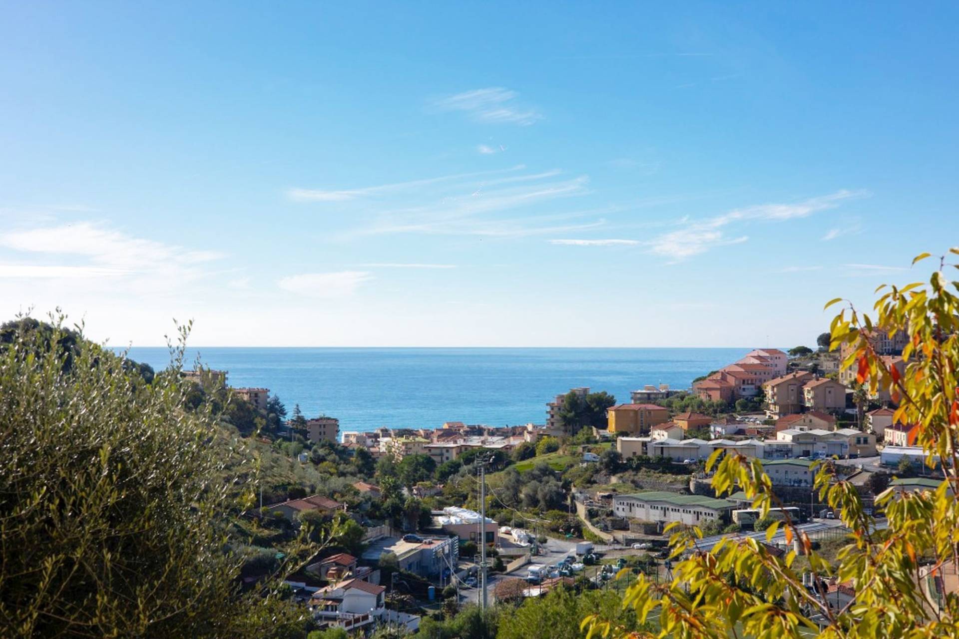 Land plot for sale in Santo Stefano al Mare with approved project for a modern villa