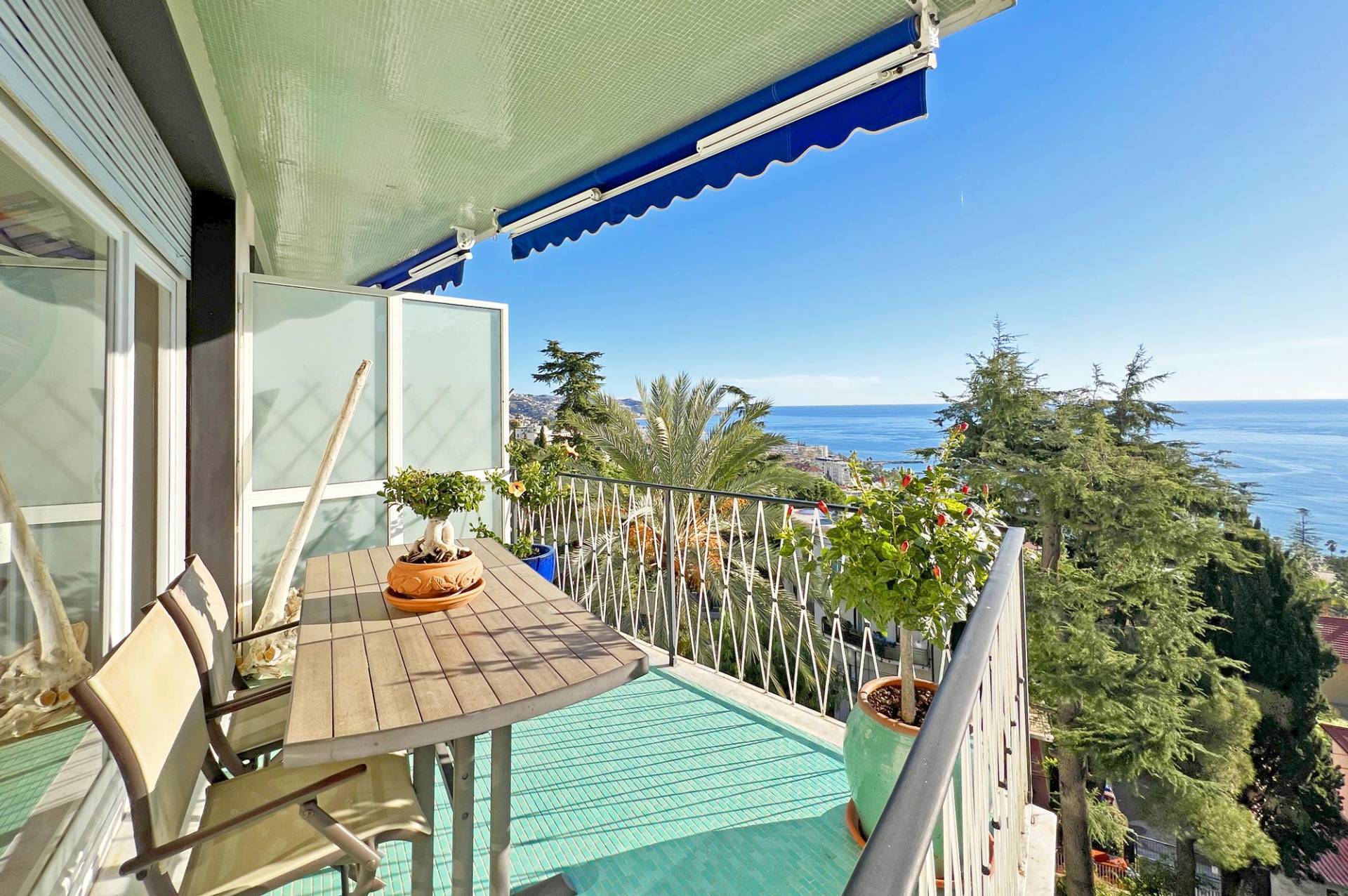 Exclusive two-bedroom apartment boasting panoramic sea views in San Remo, Liguria