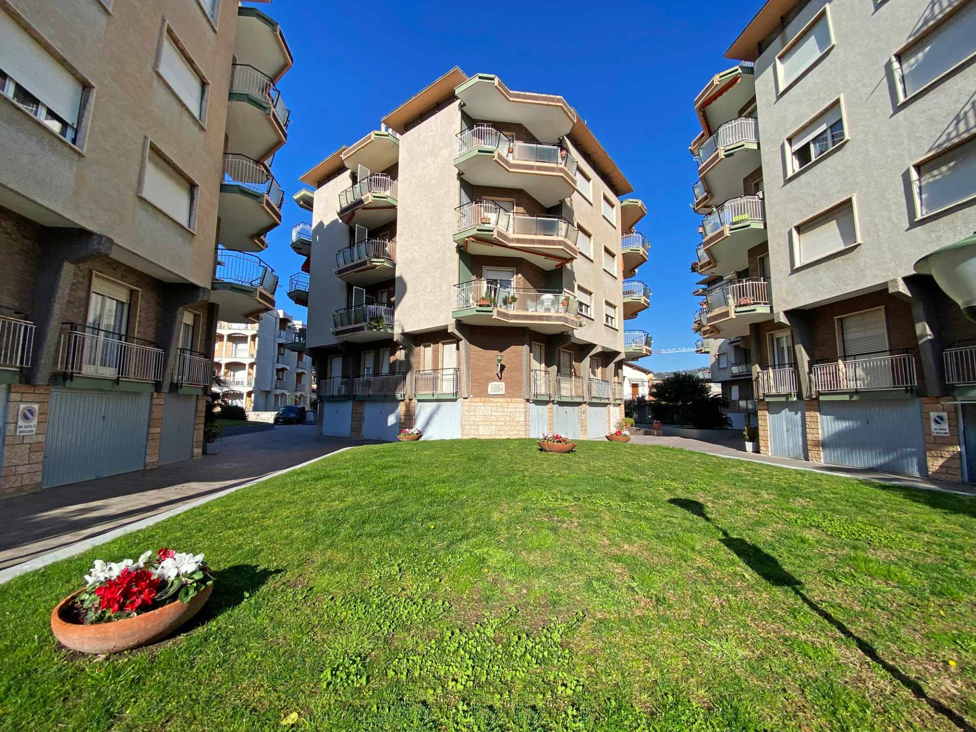 Large two bedroom apartment for sale in the heart of Bordighera