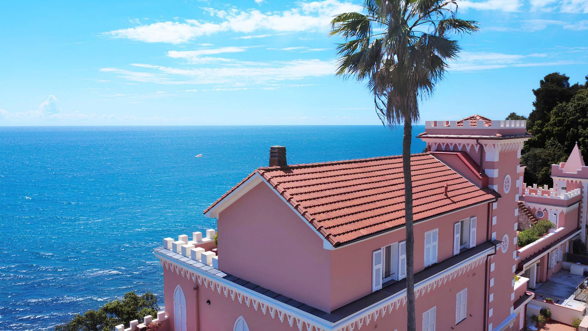 Prestigious Apartment with huge terrace and amazing sea view for sale in Imperia