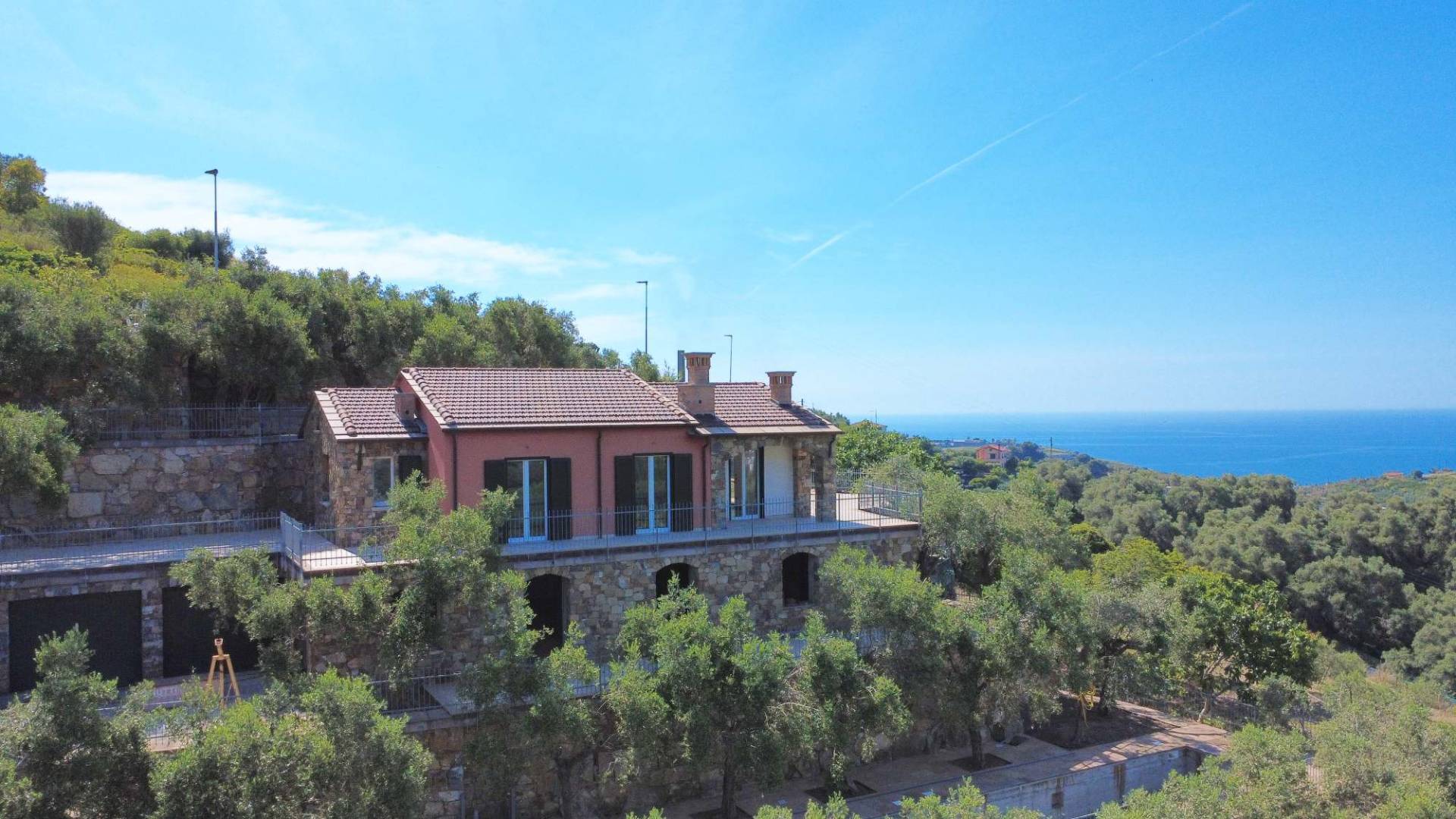 Villa for sale with swimming pool in Terzorio