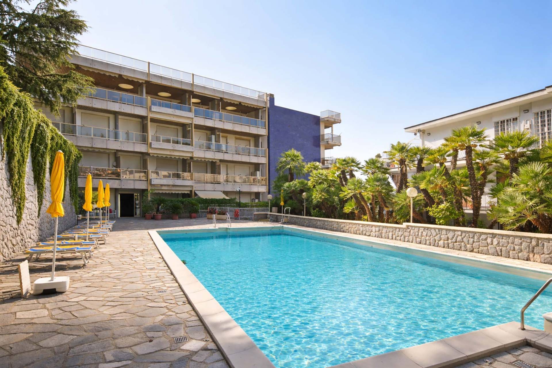 Generous one-bedroom apartment for sale in San Remo’s prestigious “Residenza Devachan”, one of San Remo’s most sought-after residences