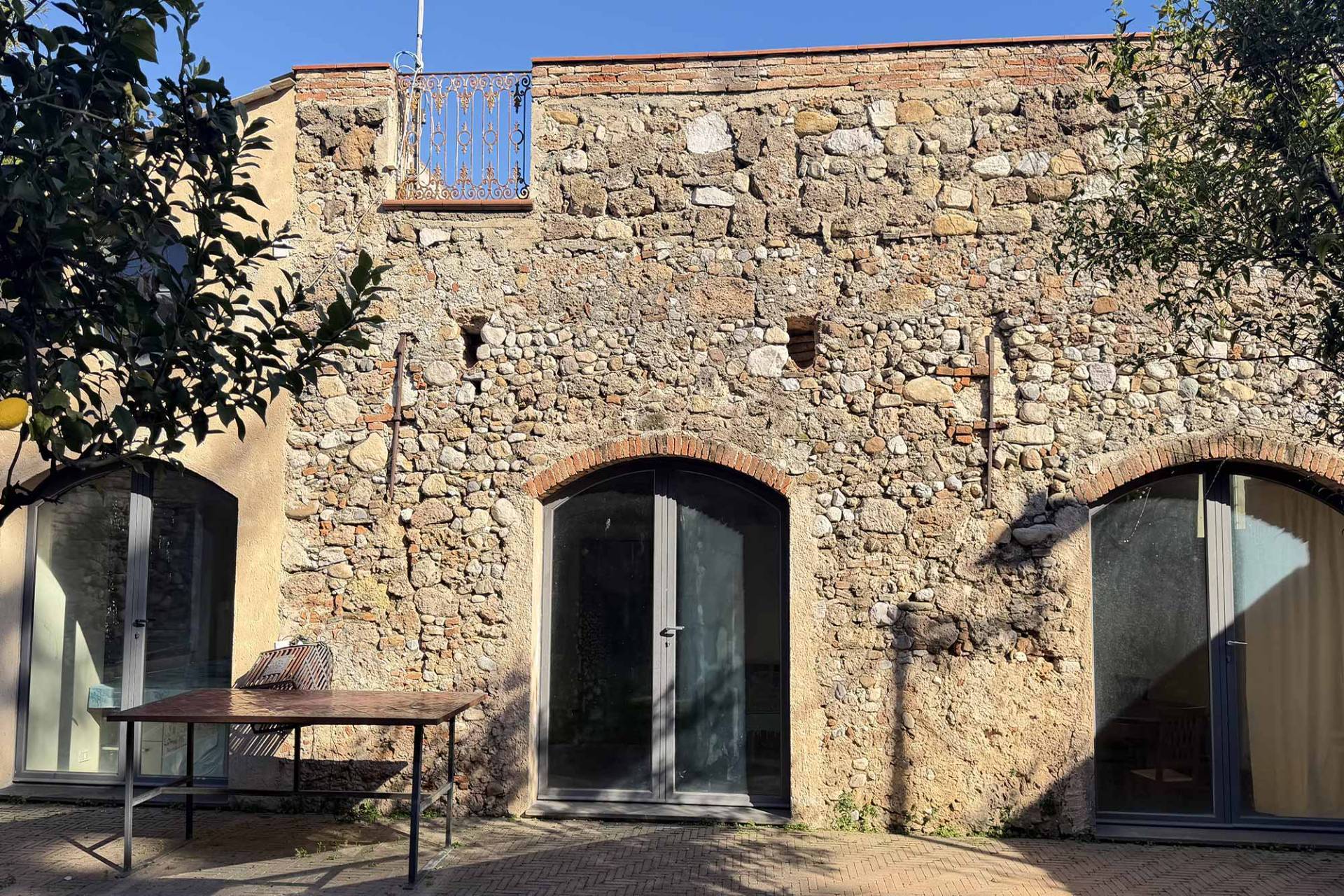 Charming villa for sale in Albenga