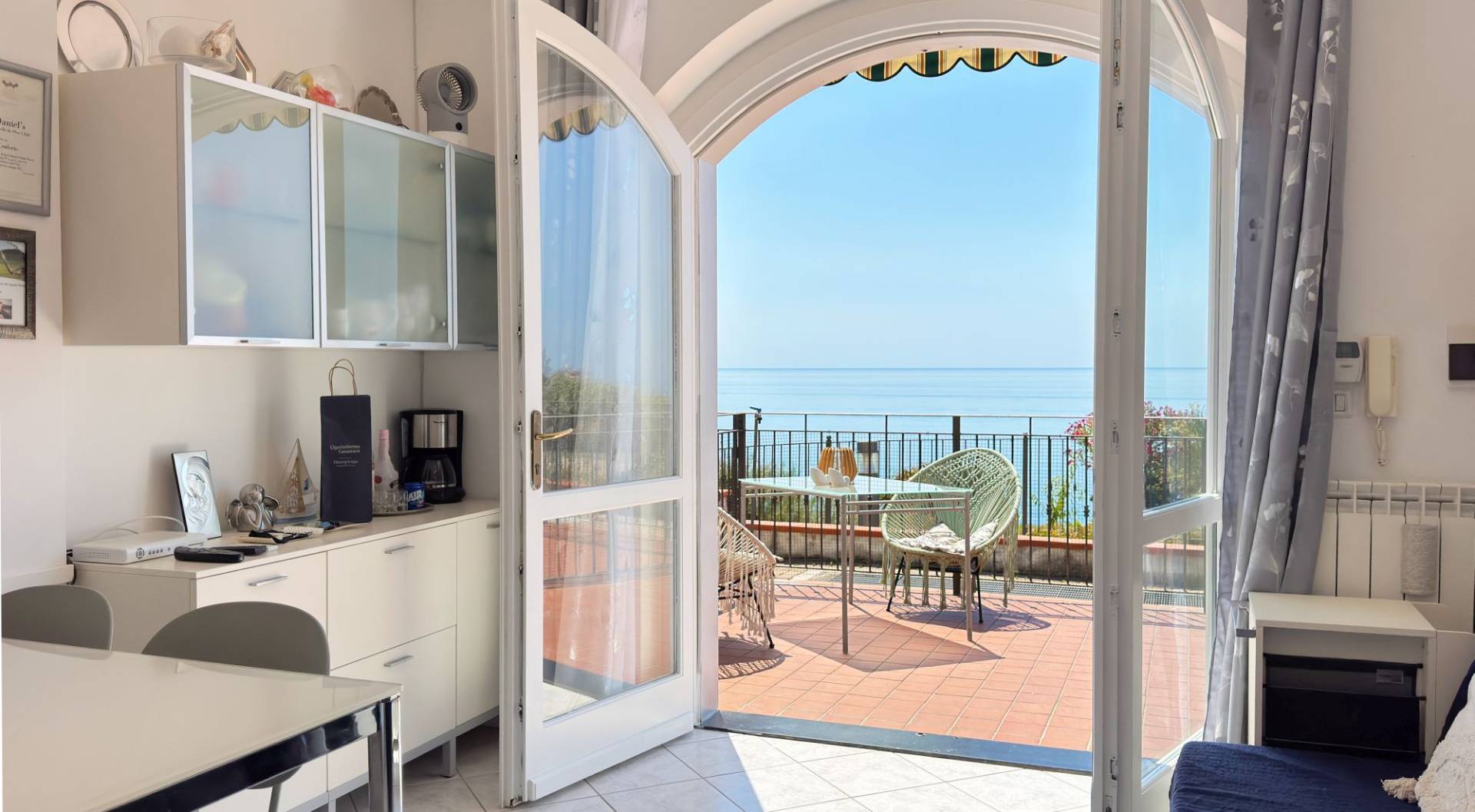 Apartment with sea view for sale in Santo Stefano al Mare