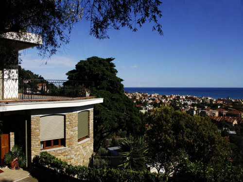 Villa for sale in Bordighera