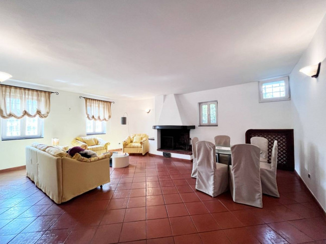 Villen/Häuser zum kaufen in Alassio