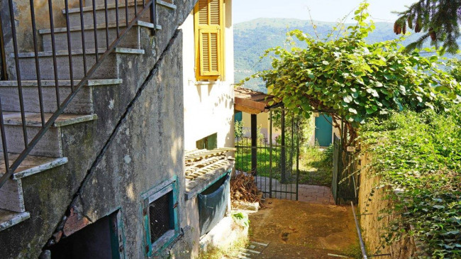 Porzione di casa in vendita a Borgomaro (IM)