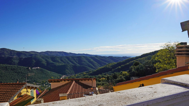 Casa di paese in vendita a Prelà