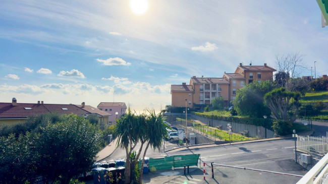 Квартира в продажа в Santo Stefano al Mare