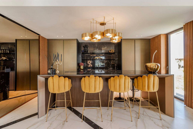 Villen/Häuser zum kaufen in Alassio