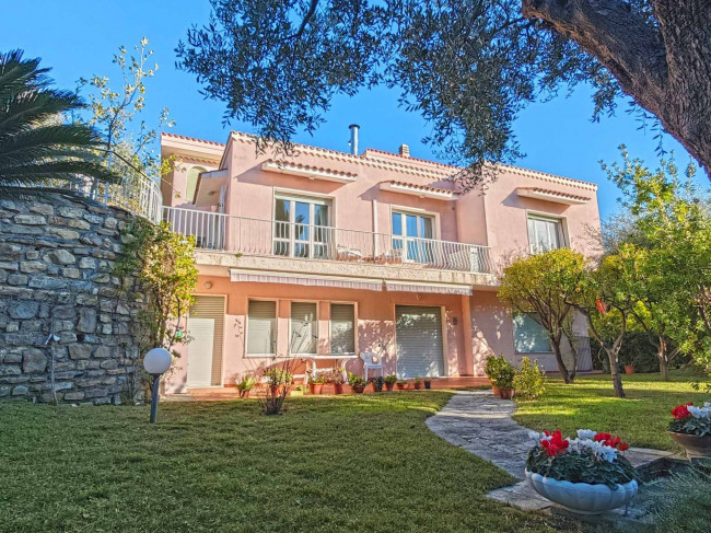 Appartamento in vendita a Bordighera