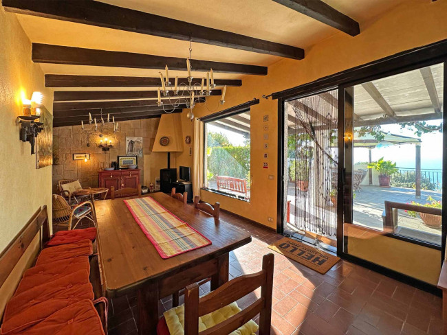 Villen/Häuser zum kaufen in Camporosso